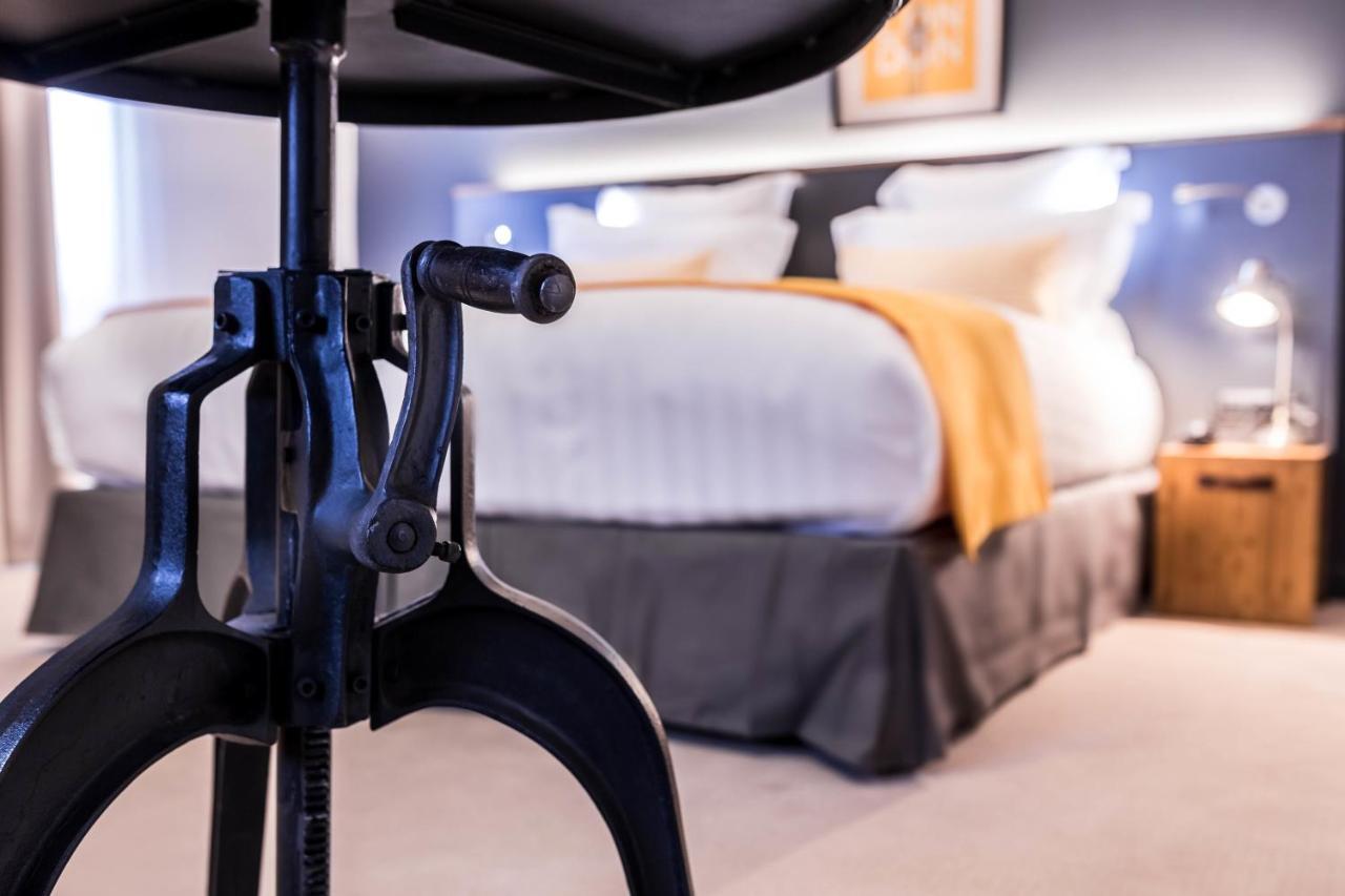 Best Western Plus Suitcase Paris La Defense Bois-Colombes Rum bild